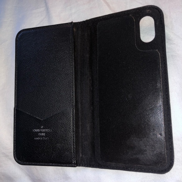 Louis Vuitton iPhone X/XS Phone Case Folio - Picture 2 of 3